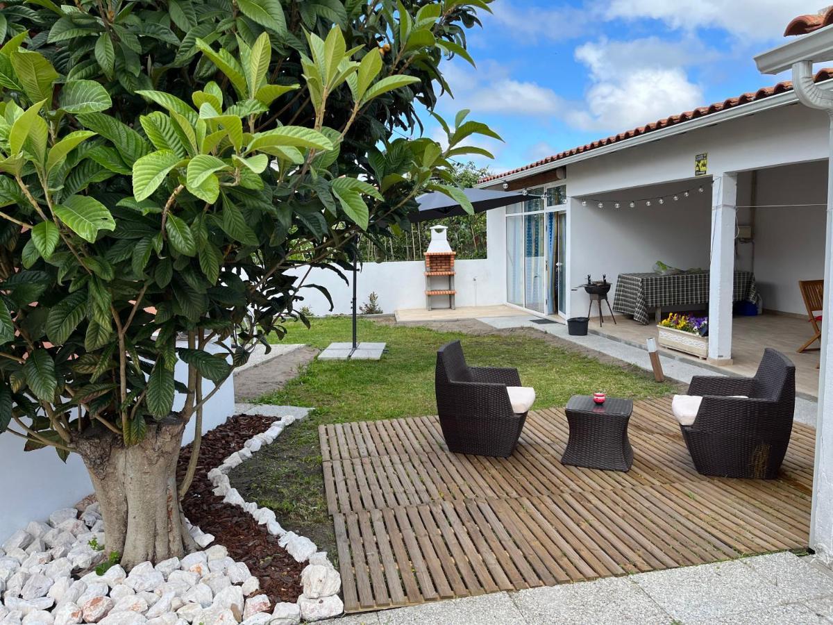 Moradia Alegre No Centro Da Vila Da Tocha. Exteriér fotografie